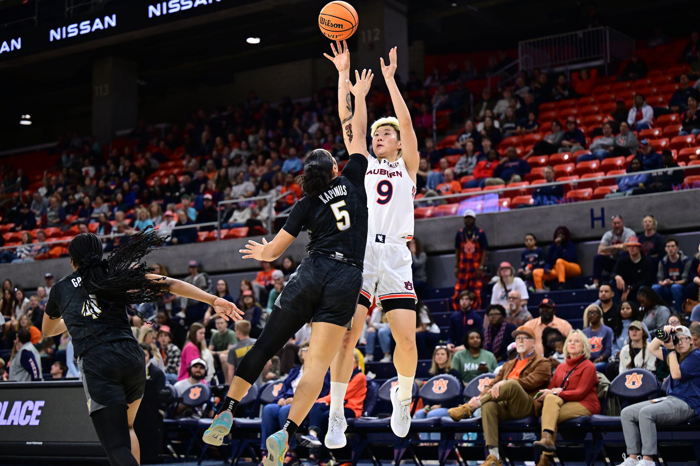 征战NCAA！邓雨婷：不太喜欢被称为“李梦接棒人” 未来想进WNBA