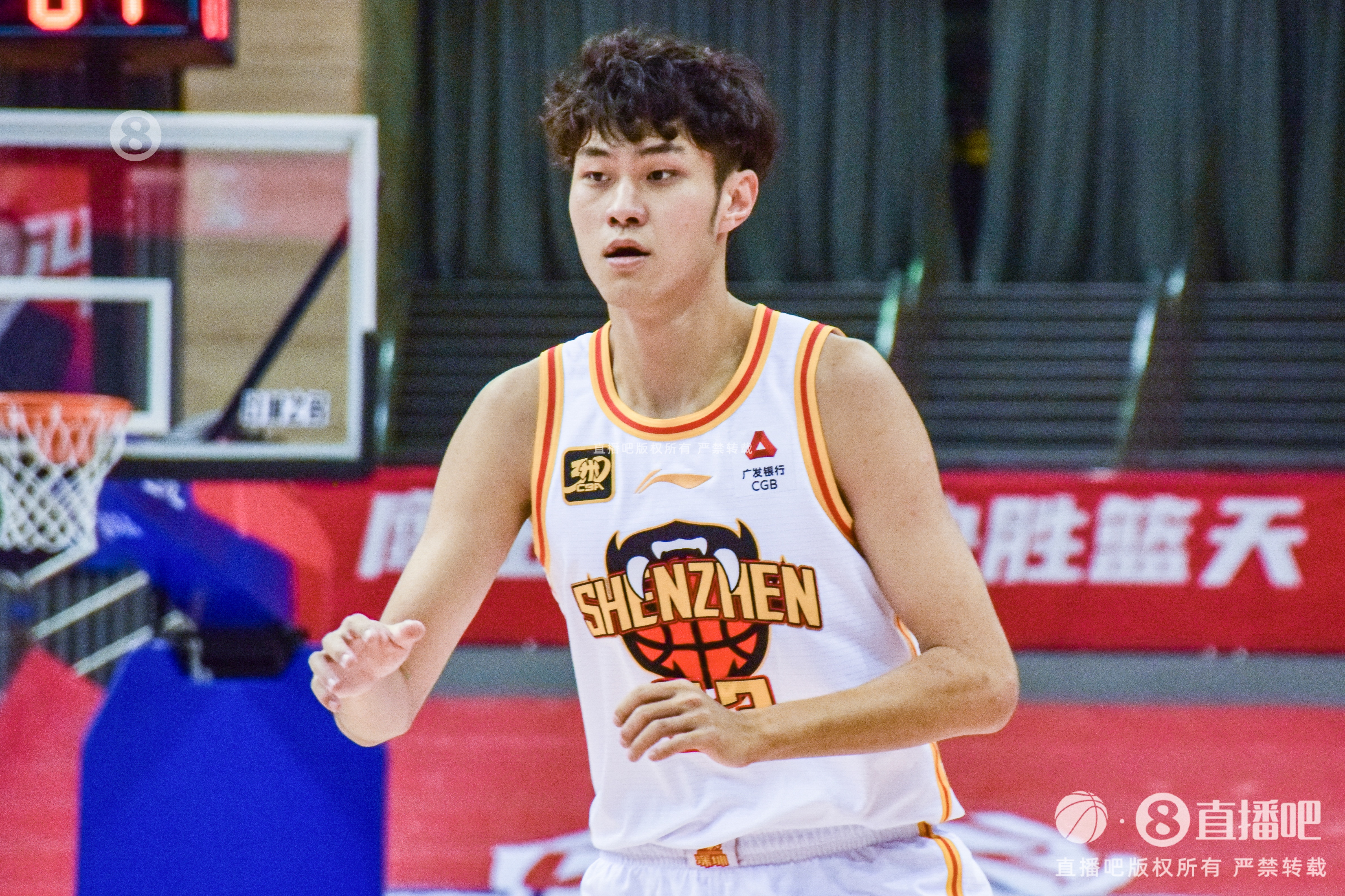 体现精彩！王浩然14中7拿到20分3板6助2断 正负值+30