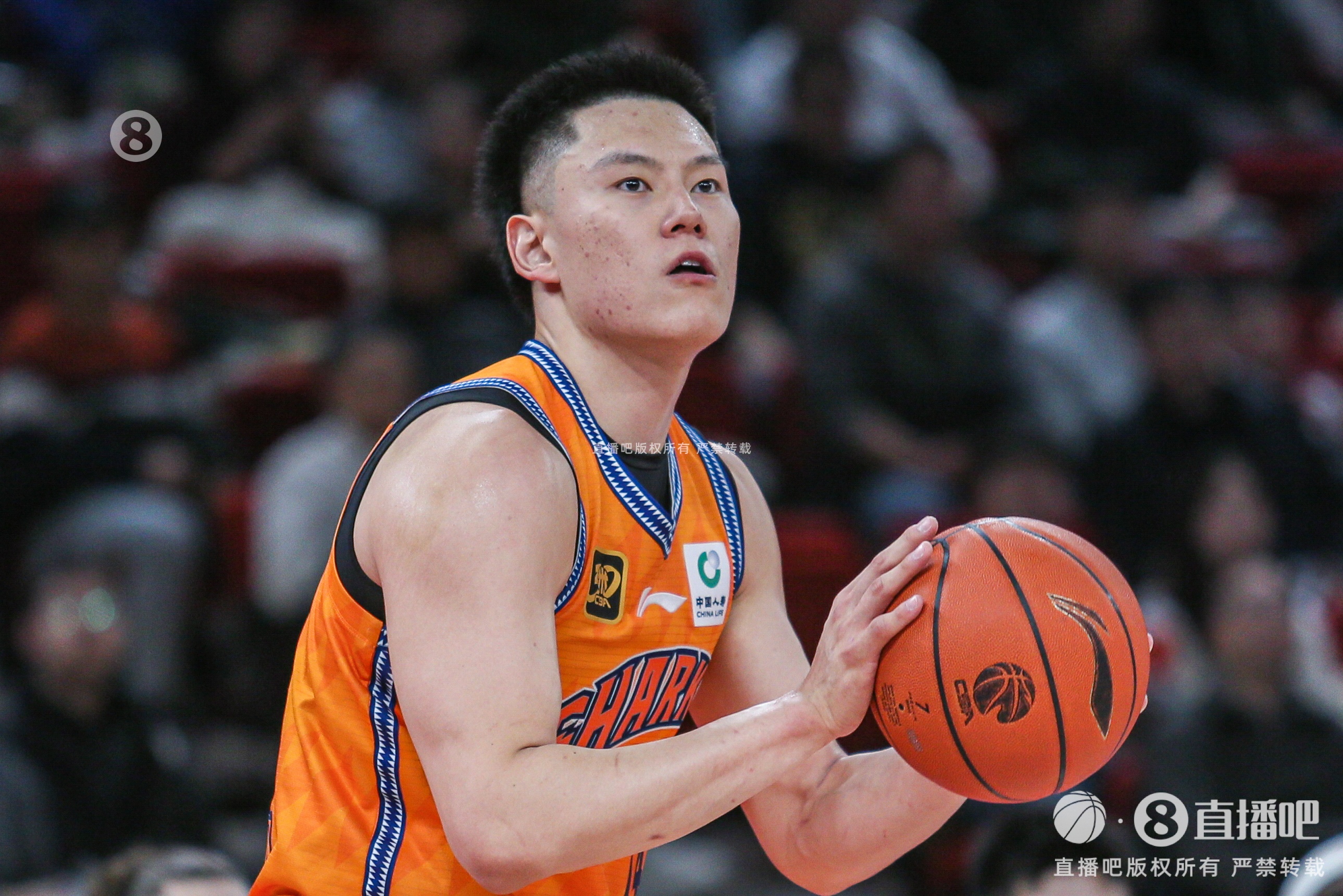 薛思佳：上海男篮今天启程前往长春 李弘权将留沪举行康复和治疗
