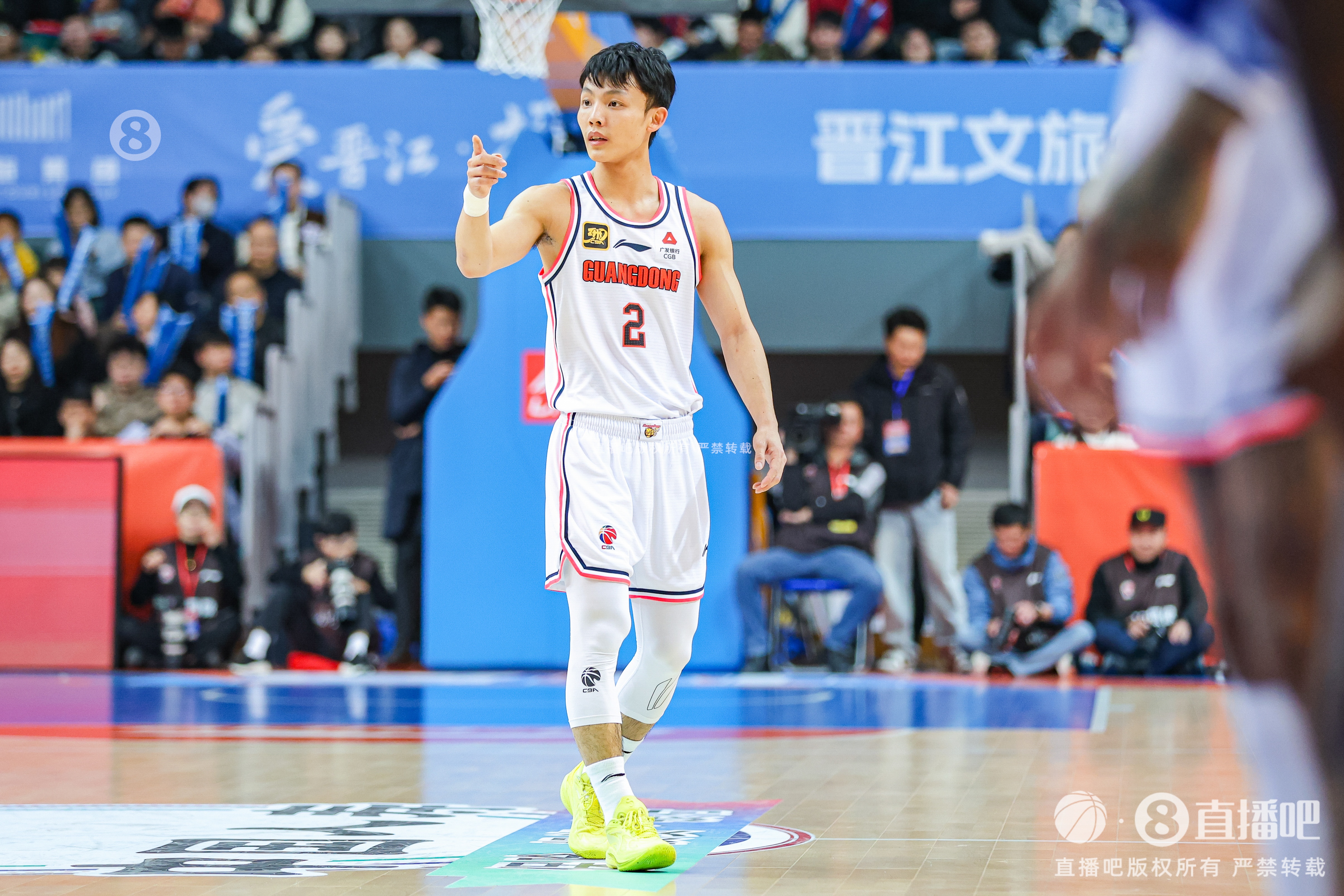 徐杰：身高不是打篮球的唯一标准 起劲、勤劳、自律也是先天